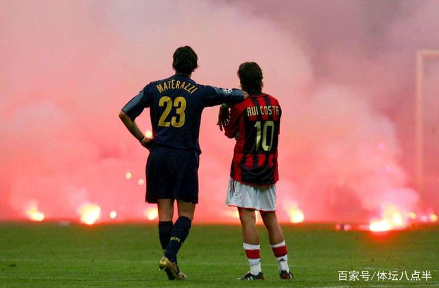 WTT总决赛女单1／8决赛，陈幸同4-2战胜队友石洵瑶，晋级8强