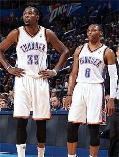 官方：明夏世界杯上下半场中段有强制补水时间，每次3分钟（官方：明夏世界杯每半场中段将设强制3分钟补水暂停）