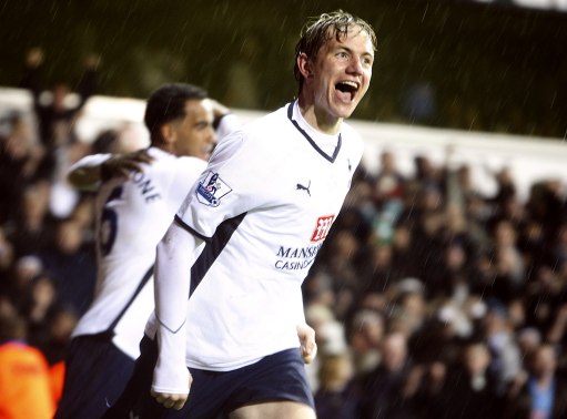 法比奥：我已经忘记输给越南的比赛了；我们不会畏惧任何对手（法比奥：越南之败已成过去，我们无惧任何对手）