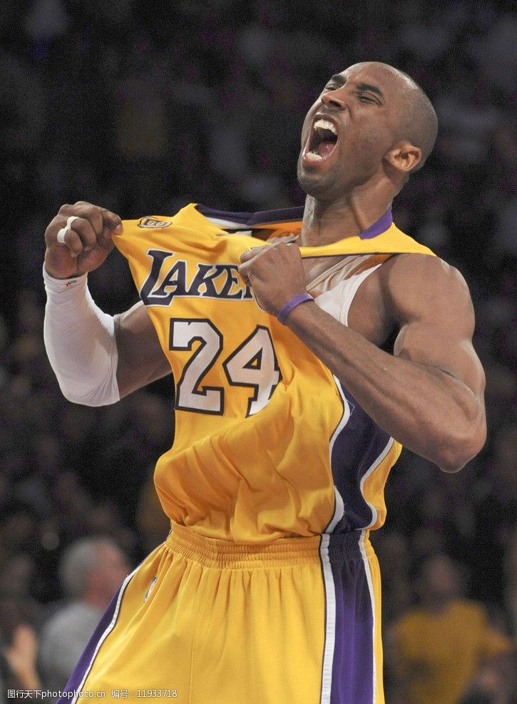 雷霆靠团队篮球获大胜（雷霆凭借团队配合大胜）