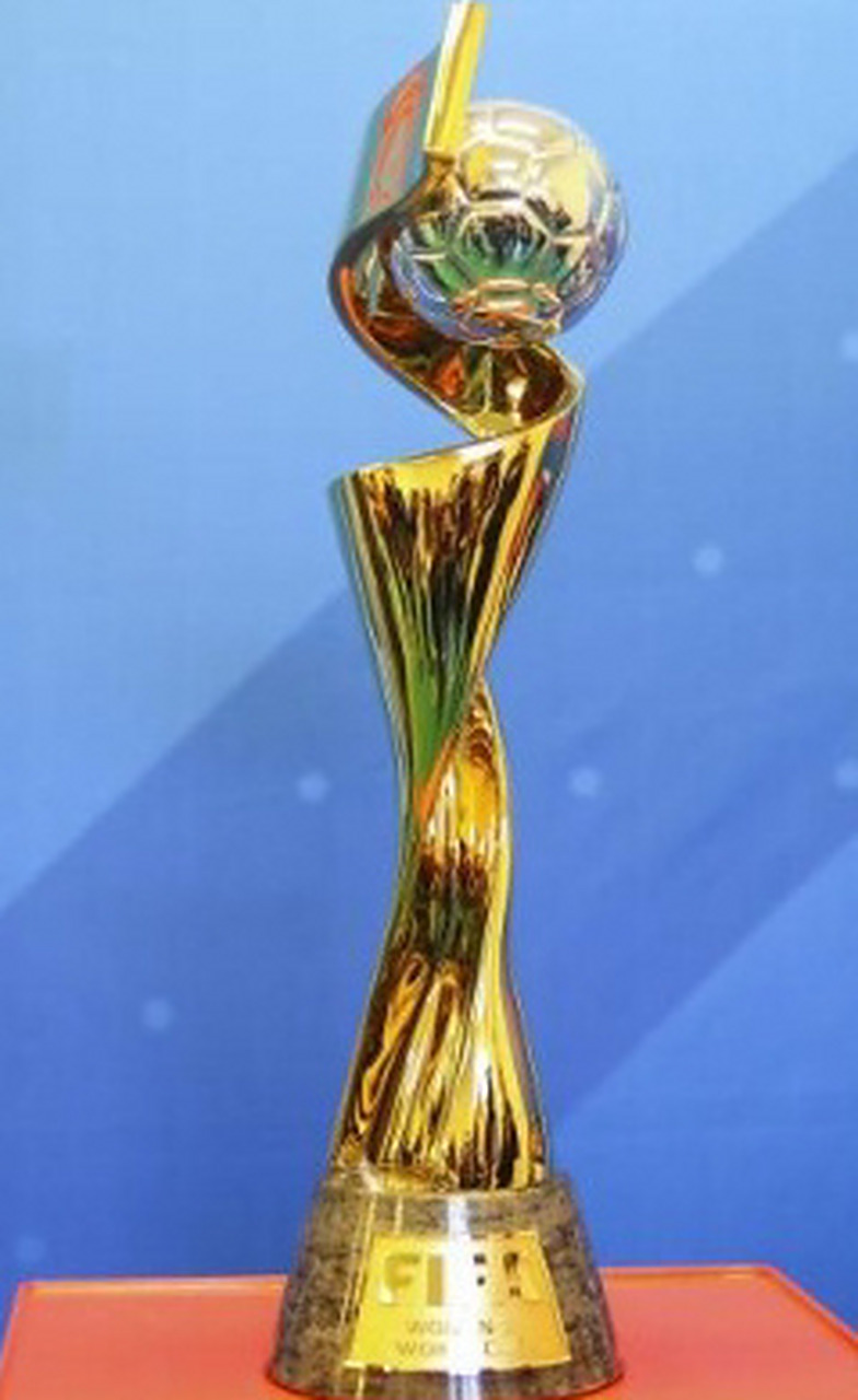 洛卡特利：作为队长我得承担责任，我们犯了一些不该犯的错误（洛卡特利：身为队长必须担责，我们犯下了不该有的失误）